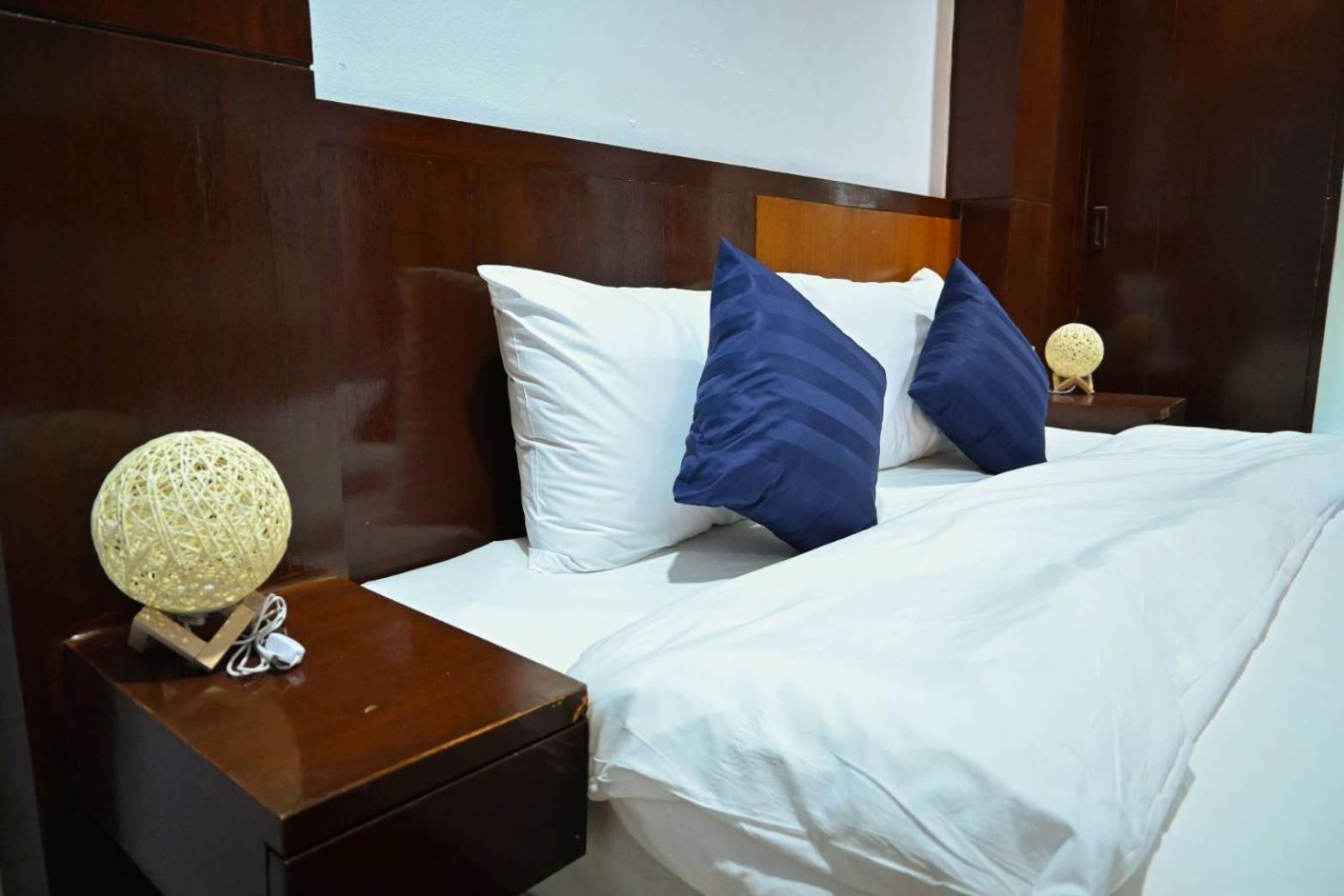 Royal Star Suites Pattaya Exterior foto
